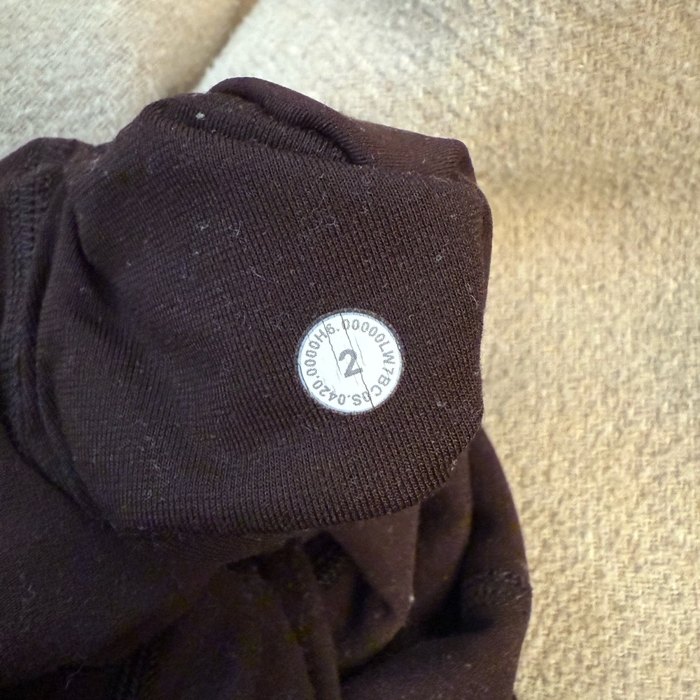 Lululemon Align Brown Biker Shorts - Picture 3 of 3